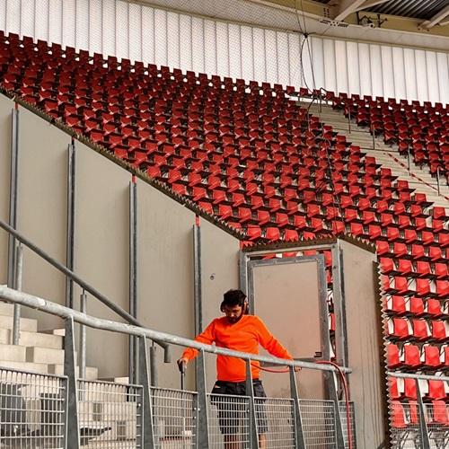 Reinigingswerkzaamheden rondom het AFAS AZ stadion in Alkmaar Augustus 2024 