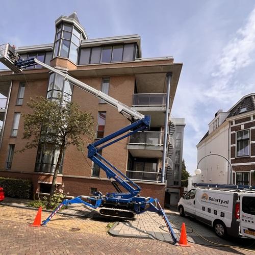 Reinigen en impregneren betonnen elementen rondom appartementencomplex in Alkmaar juli 2024